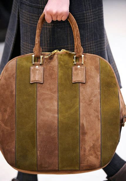 burberry two tone bag fall 2012|Fashion Week Handbags: Burberry Prorsum Fall 2012.